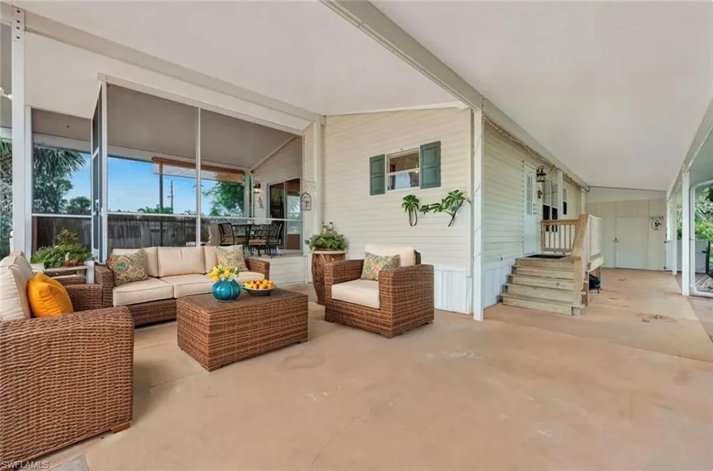 524 Menton LN, Naples, FL 34112,225045207