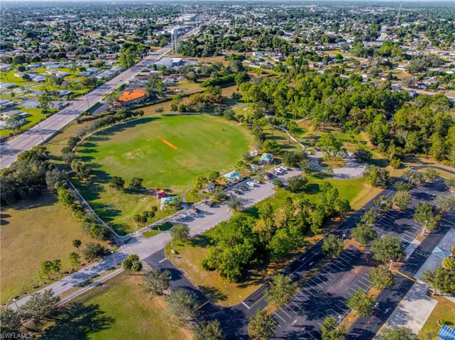 Veterans Park at the end of the street.
