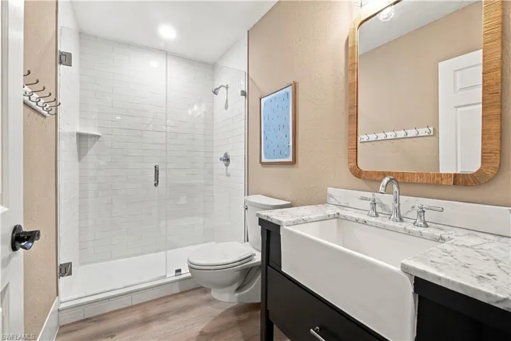 137 Barefoot Cir 4-8, Bonita Springs, Florida 34134