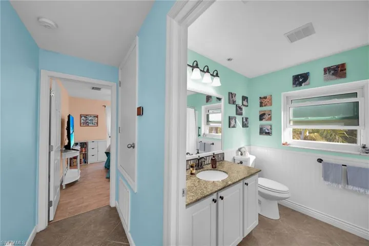 Full Guest Bathroom