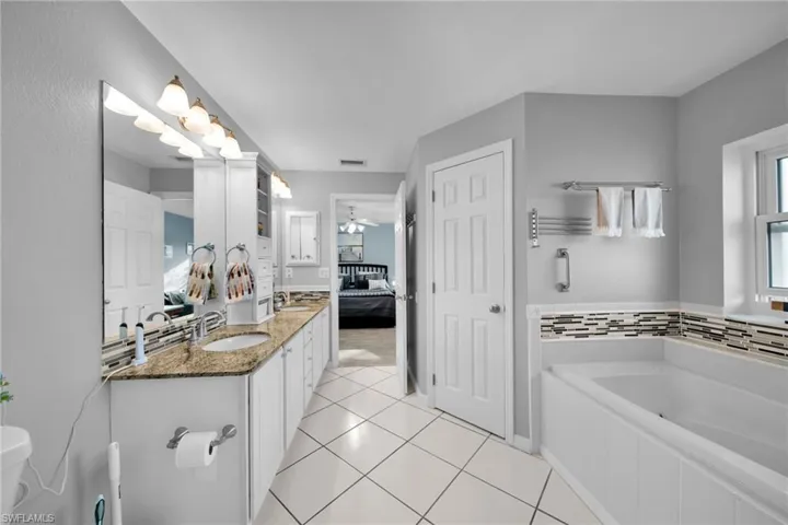 Master Bathroom, Double Vanity, Garden Tub, Glass Enclosed Shower