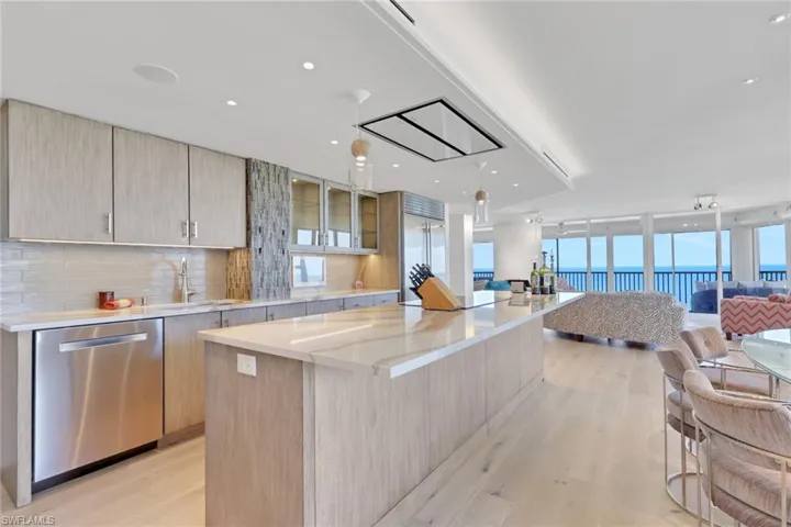 10701 Gulf Shore Dr 901, Naples, Florida 34108