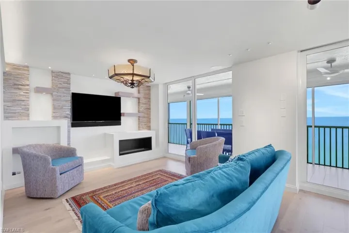 10701 Gulf Shore Dr 901, Naples, Florida 34108