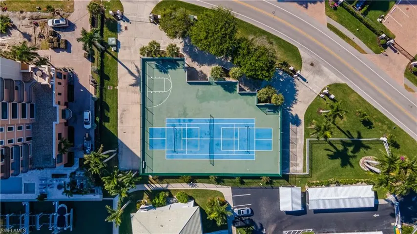 10701 Gulf Shore Dr 901, Naples, Florida 34108