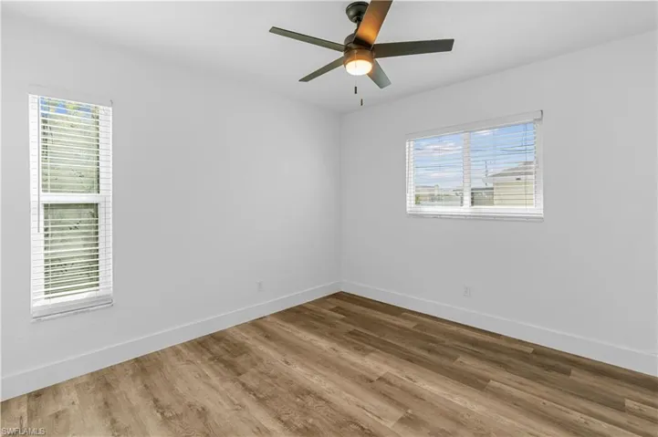 908 Ne 11th St, Cape Coral Fl 33909