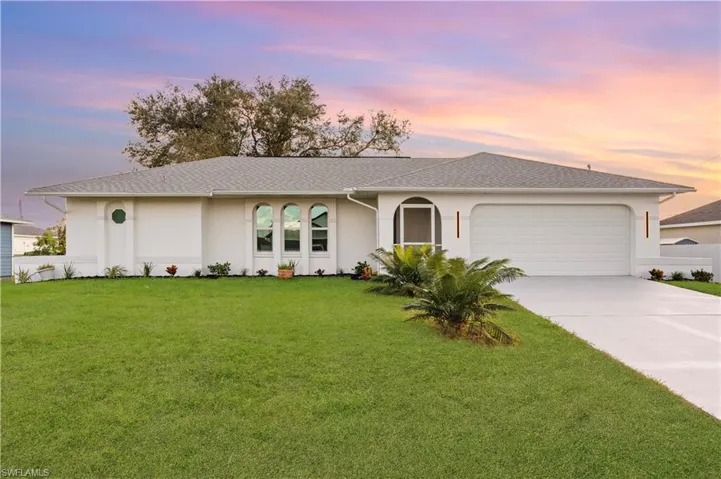 908 Ne 11th St, Cape Coral Fl 33909