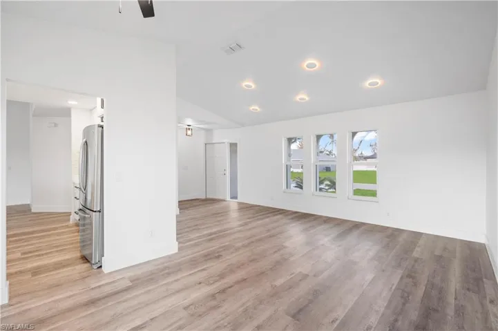 908 Ne 11th St, Cape Coral Fl 33909