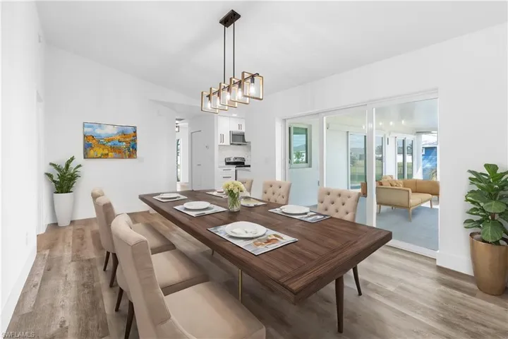 908 Ne 11th St, Cape Coral Fl 33909