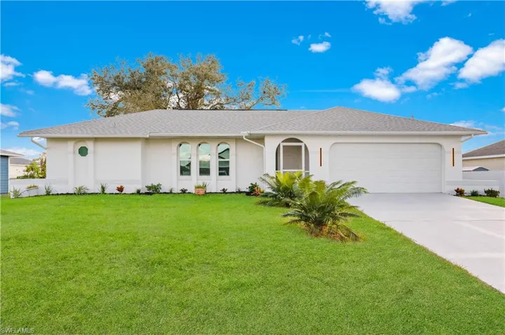 908 Ne 11th St, Cape Coral Fl 33909