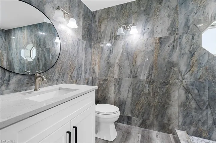 908 Ne 11th St, Cape Coral Fl 33909