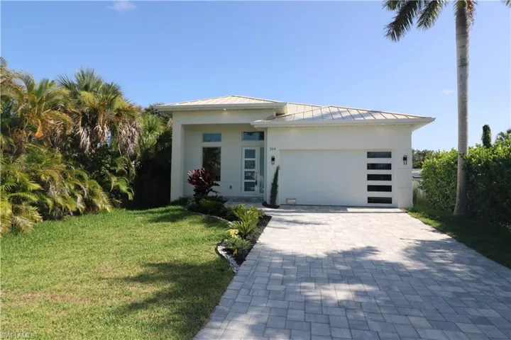 769 95th Ave N, Naples, Florida 34108