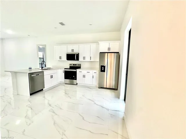 712 Clemwood Ave S, Lehigh Acres Fl 33974