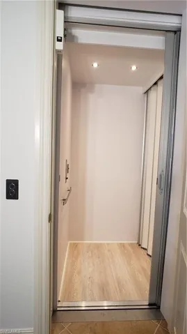 Private Elevator