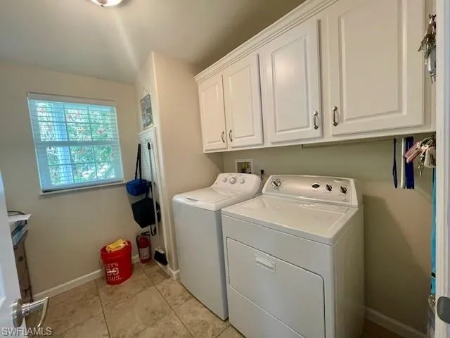 1100  Diamond Lake  CIR, Naples, FL 34114