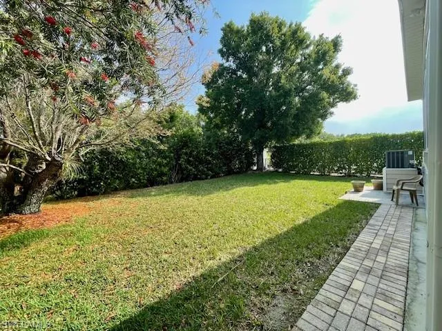 1100  Diamond Lake  CIR, Naples, FL 34114