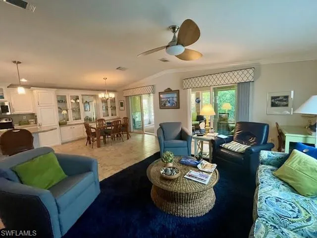 1100  Diamond Lake  CIR, Naples, FL 34114