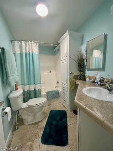 1100  Diamond Lake  CIR, Naples, FL 34114