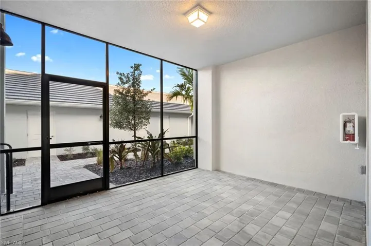 Front Lanai