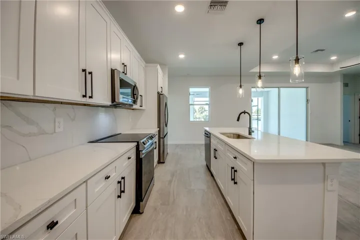 1932 NE 23rd PL, CAPE CORAL FL 33909