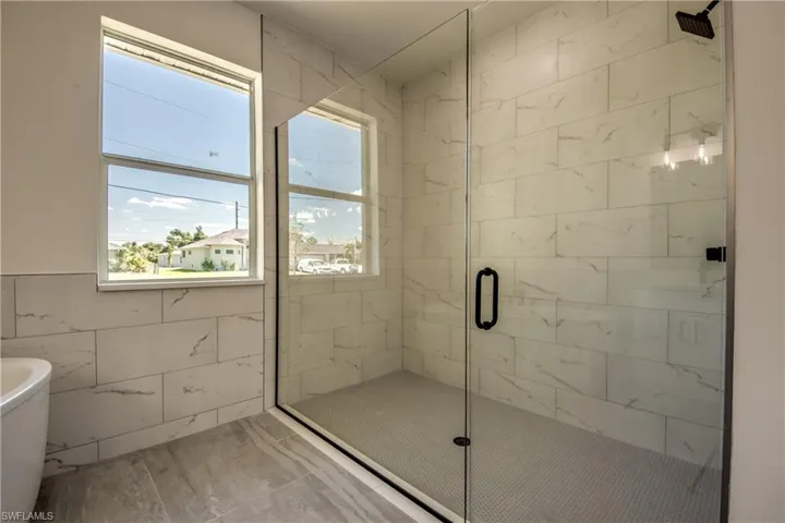 1932 NE 23rd PL, CAPE CORAL FL 33909