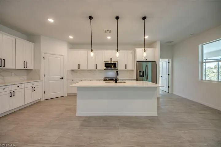 1932 NE 23rd PL, CAPE CORAL FL 33909