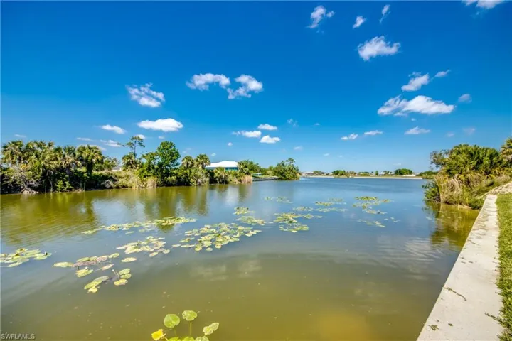 1932 NE 23rd PL, CAPE CORAL FL 33909