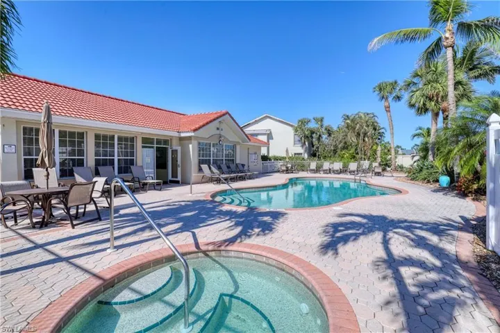 15249  Avalon Bay  BLVD, Fort Myers, FL 33919