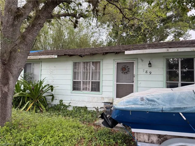 789  Bell S BLVD, Lehigh Acres, FL 33974