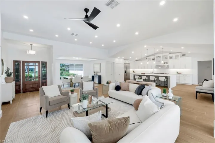 12888 Valewood Dr, Naples, Florida 34119