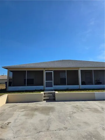 125  Ivan S AVE, Lehigh Acres, FL 33973