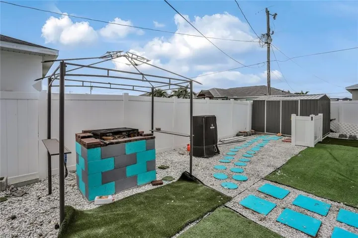 1416 Nw 13th Ave, Cape Coral, Florida 33993