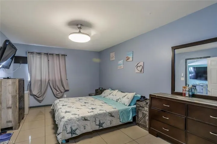 1416 Nw 13th Ave, Cape Coral, Florida 33993