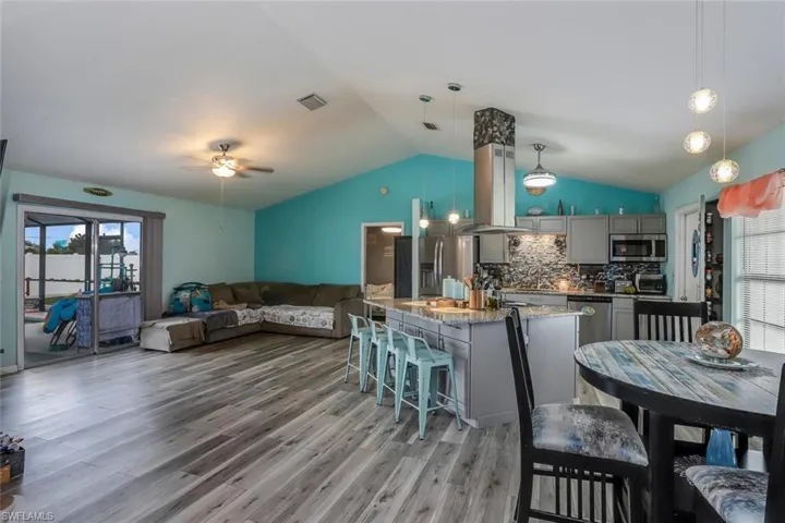 1416 Nw 13th Ave, Cape Coral, Florida 33993