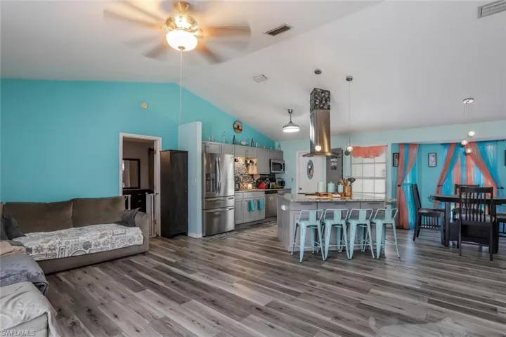 1416 Nw 13th Ave, Cape Coral, Florida 33993