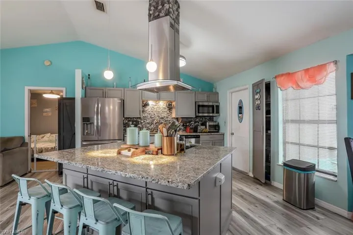 1416 Nw 13th Ave, Cape Coral, Florida 33993