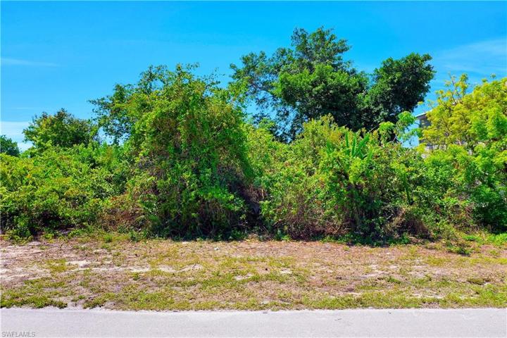 1959 Sheffield AVE, MARCO ISLAND FL 34145