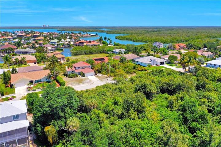 1959 Sheffield AVE, MARCO ISLAND FL 34145