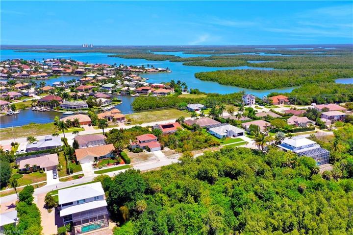 1959 Sheffield AVE, MARCO ISLAND FL 34145