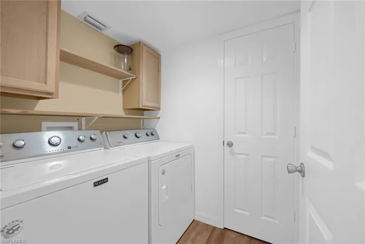 3250 Cypress Glen Way 423, Naples, Florida 34109