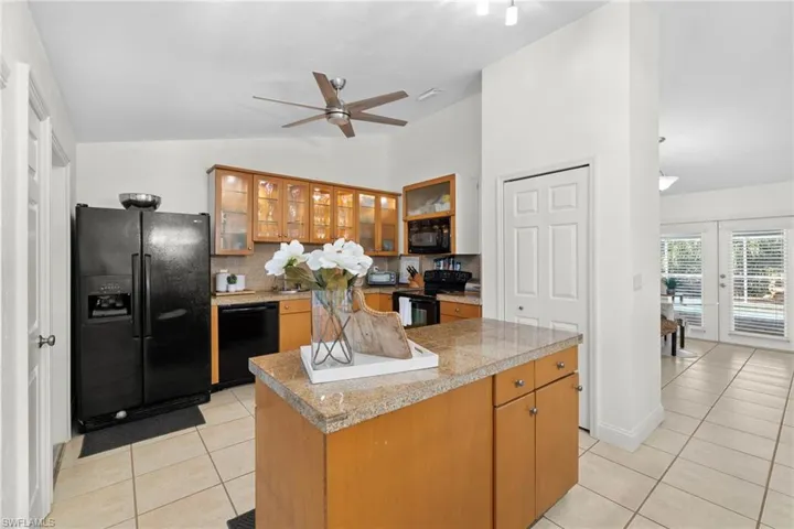 Kitchen with island