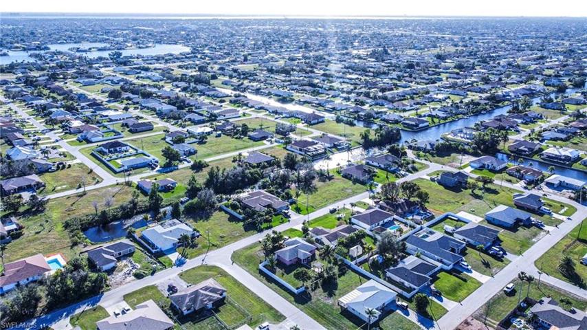 116 SE 4th PL, CAPE CORAL FL 33990