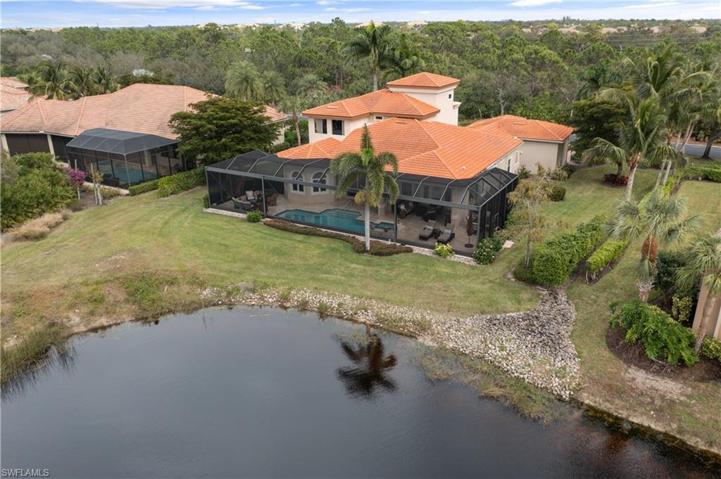Large lot with lots of room