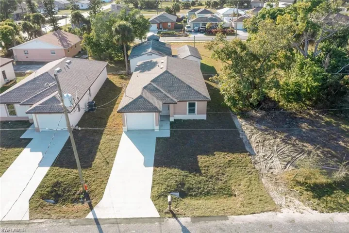 2120  French  ST, Fort Myers, FL 33916