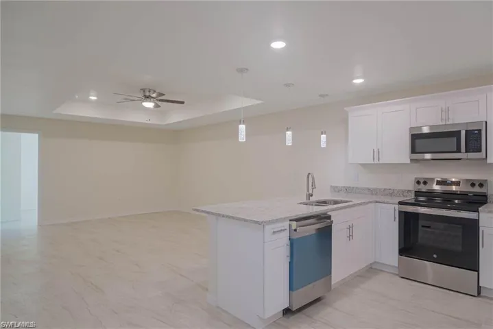 2120  French  ST, Fort Myers, FL 33916