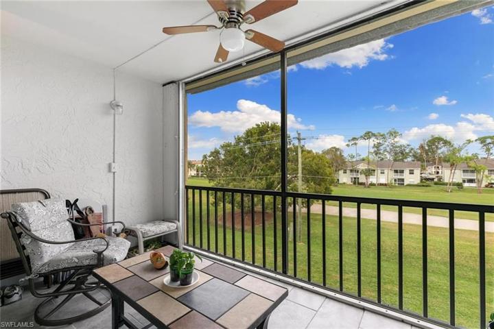 1085  Forest Lakes  DR, Naples, FL 34105