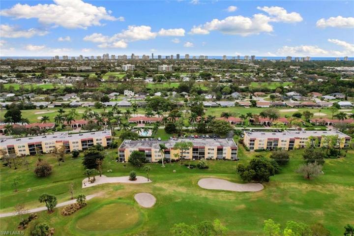 1085  Forest Lakes  DR, Naples, FL 34105