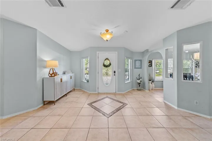 5681  Neal  RD, Fort Myers, FL 33905