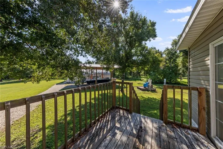 5681  Neal  RD, Fort Myers, FL 33905
