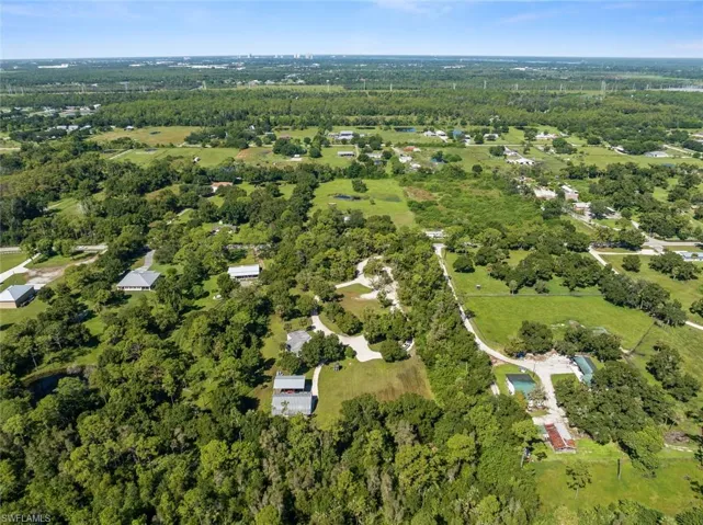5681  Neal  RD, Fort Myers, FL 33905