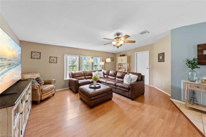 5681  Neal  RD, Fort Myers, FL 33905